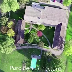 https://domaine-de-gaia-piscine-15-hectare-de-guillac-morbihan.inbrittany.com